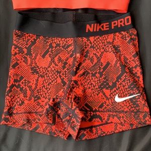 Women’s Nike Spandex (size XS)